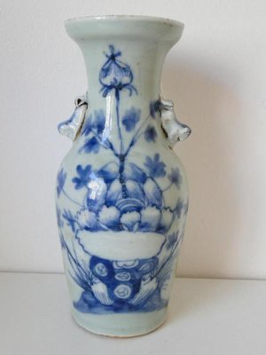 Chinese Vase in Blue and White Porcelain-QKG-1331447