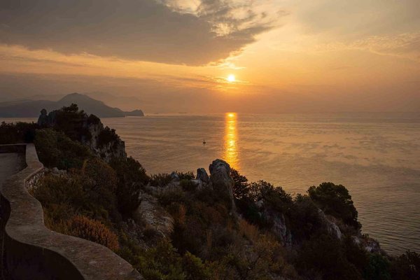 Cindi Emond, Sunrise in Capri, Photograph, 2019-ZCI-1162789