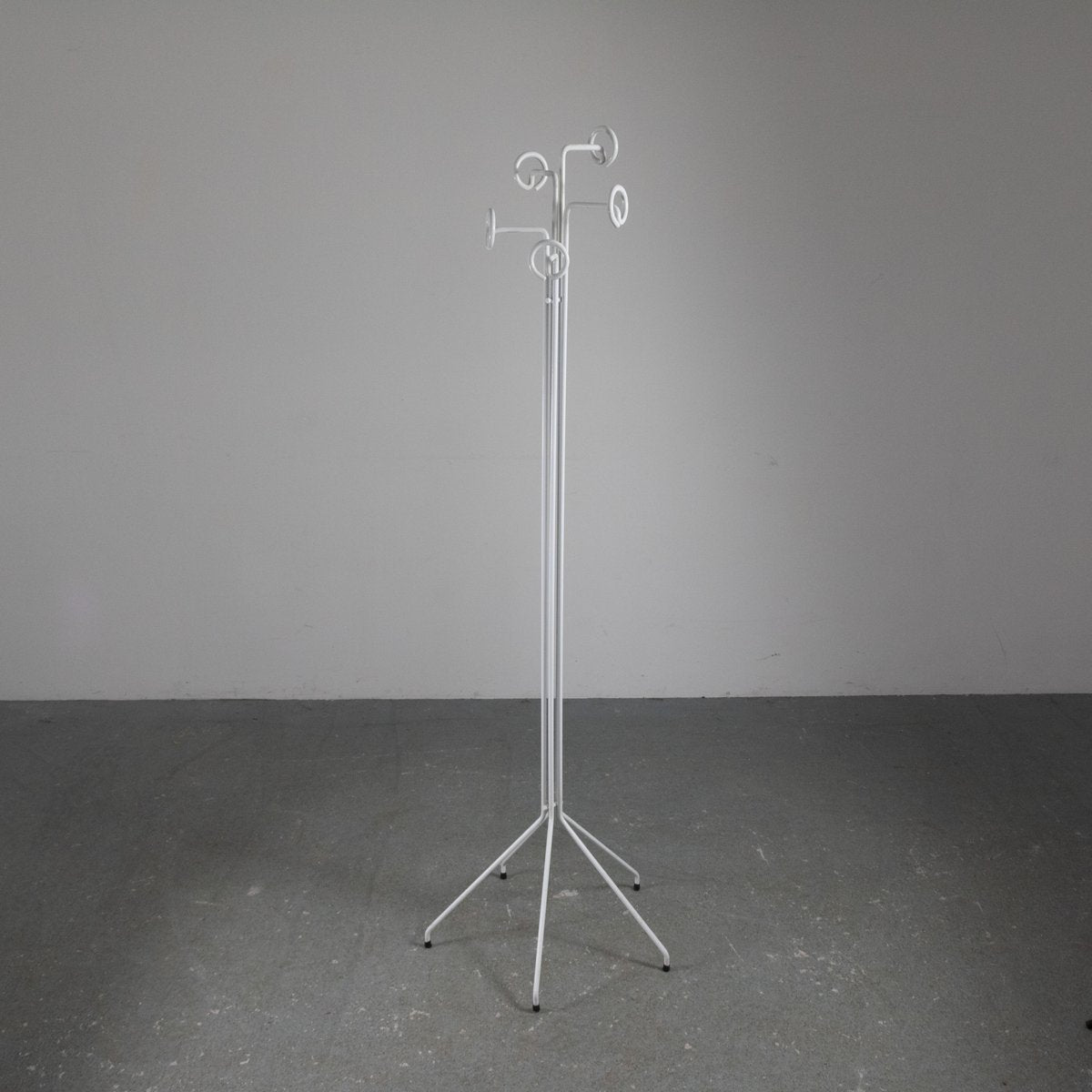 Coat Hanger in White Lacquered Metal, 1970s