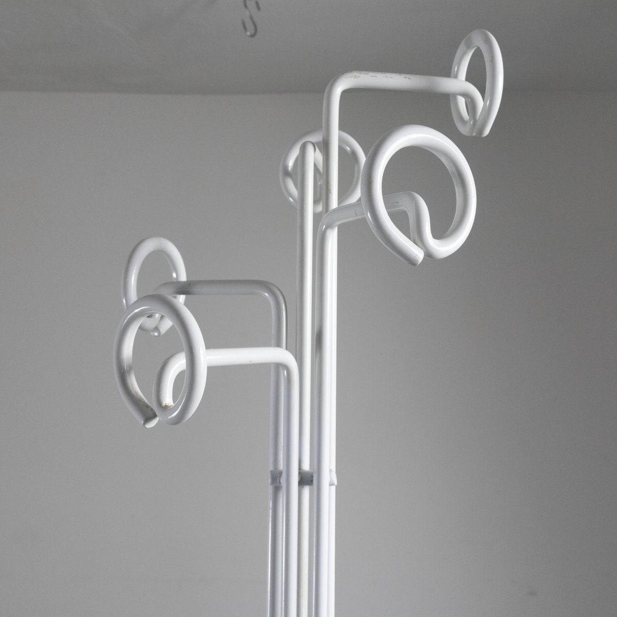 Coat Hanger in White Lacquered Metal, 1970s