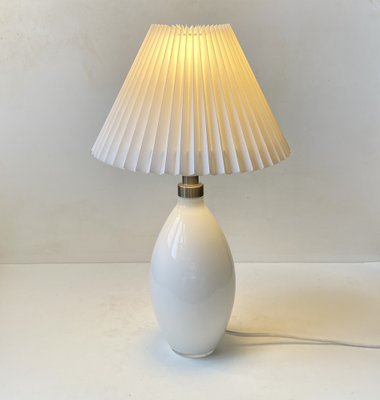 Cocoon Table Lamp in White Glass by Peter Svarrer from Holmegaard-LCR-1718669