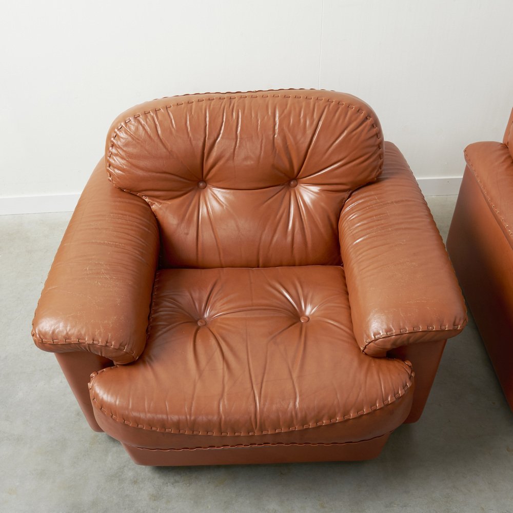 Cognac Leather Arizona Easy Chairs attributed to Vavassori, Monza, Italy, 1970s, Set of 2