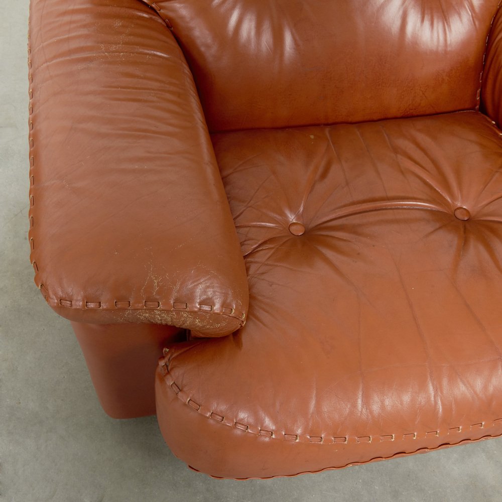 Cognac Leather Arizona Easy Chairs attributed to Vavassori, Monza, Italy, 1970s, Set of 2