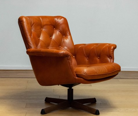 Cognac Leather Swivel Chair attributed to Göte Möbler Nässjö Sweden, 1960s-JE-1773464