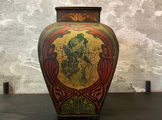 Collectible Art Nouveau Lidded Box, 1920s-JO-912389