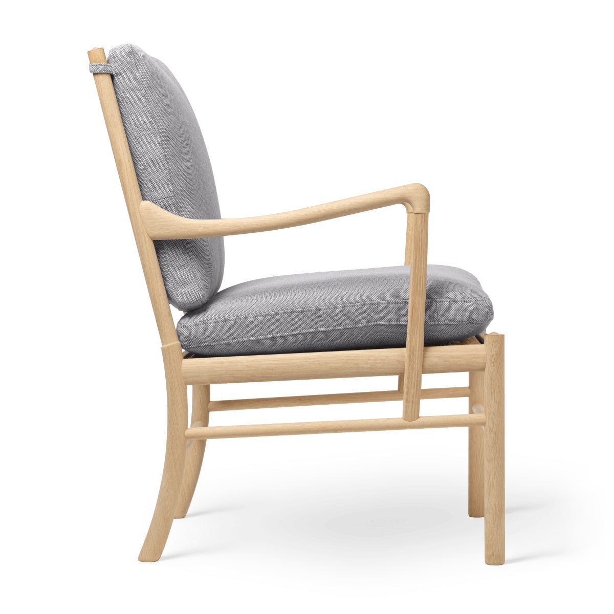 OW149 | Colonial Chair by Carl Hansen & Søn #Oak/Soaped/Fabric | Re-wool | 108