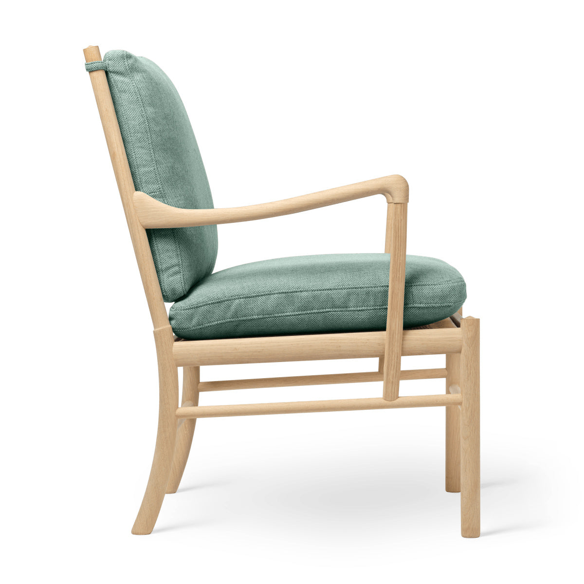 OW149 | Colonial Chair by Carl Hansen & Søn #Oak/Soaped/Fabric | Re-wool | 858