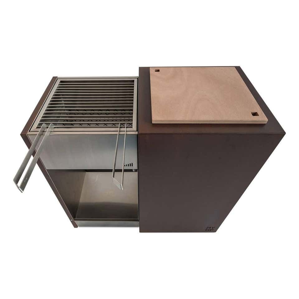 Compact Charcoal Garden Barbecue with Removable Grilles from MYOP