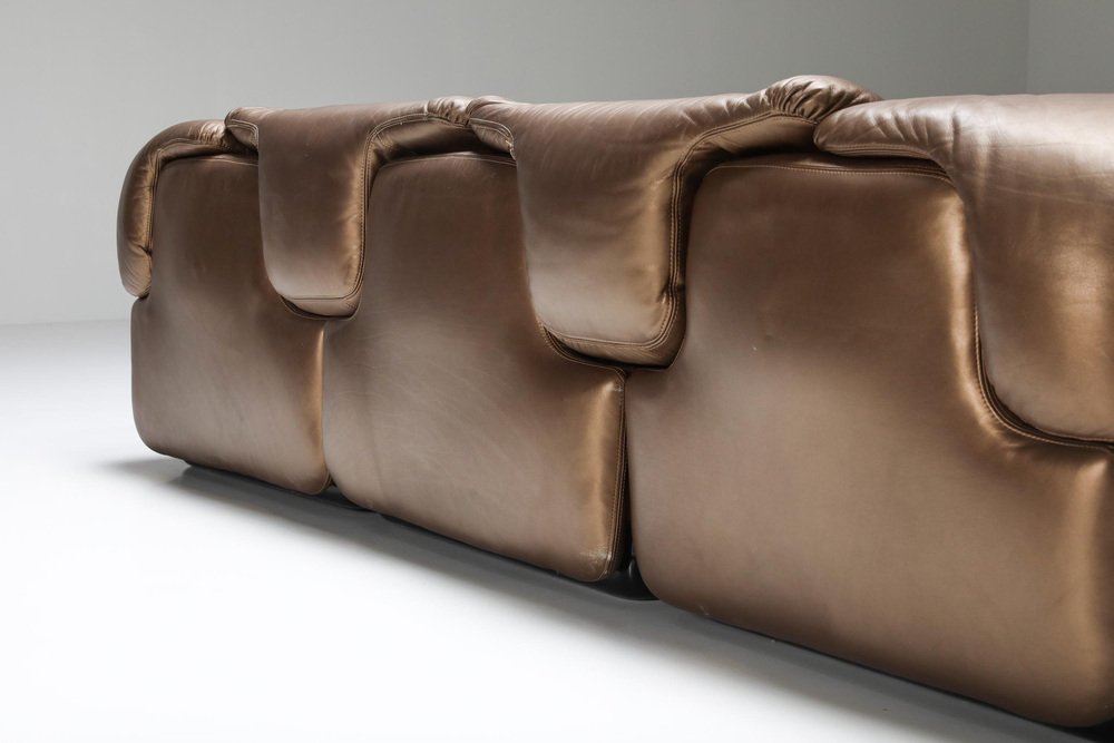 Confidential Sofa in Bronze Golden Leather by Alberto Rosselli