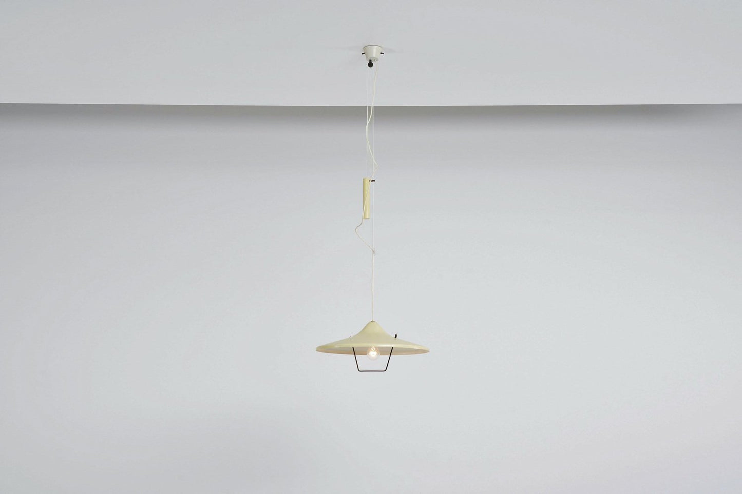 Counter Balance Pendant Lamp from Stilnovo, 1955