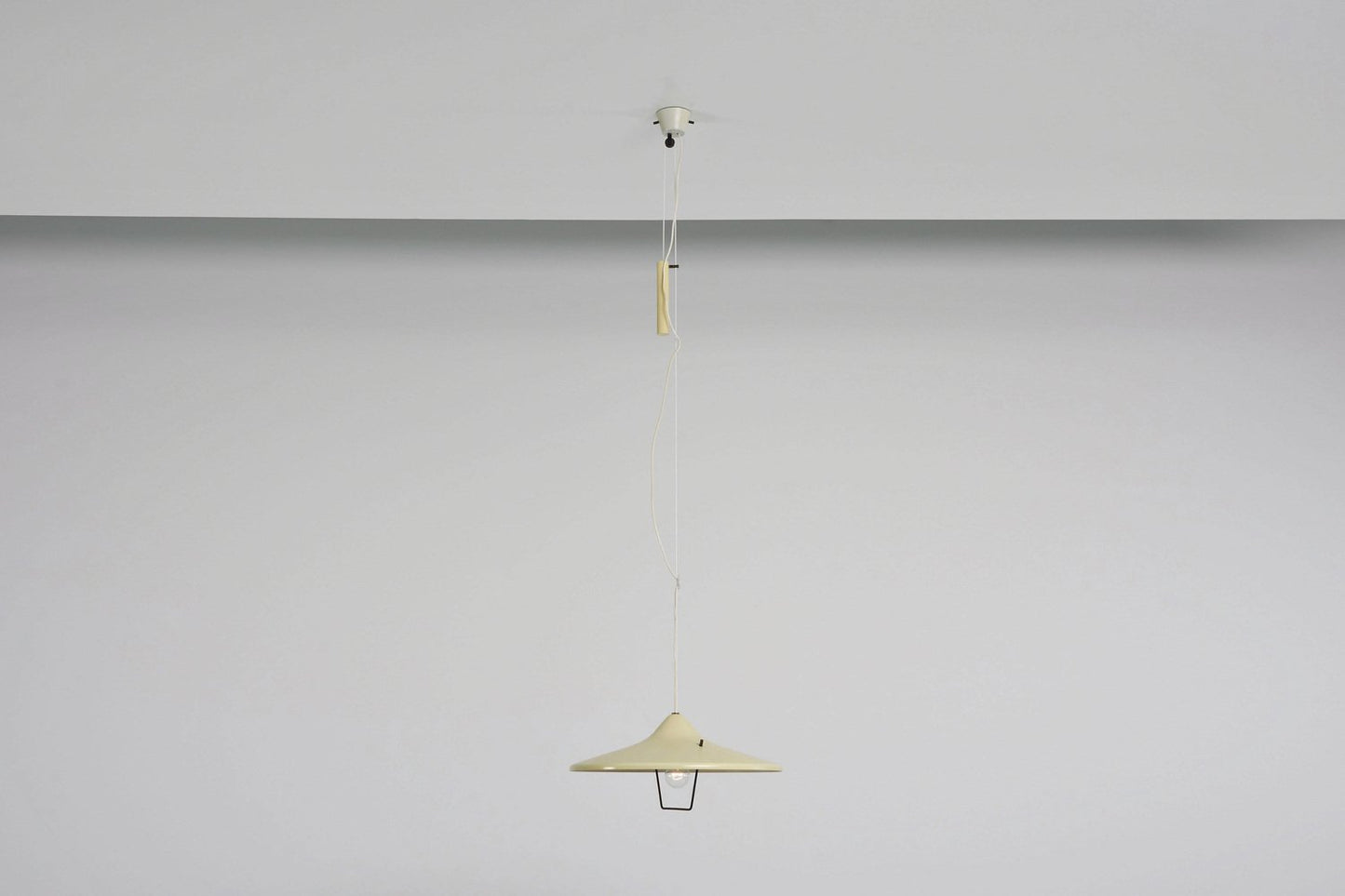 Counter Balance Pendant Lamp from Stilnovo, 1955