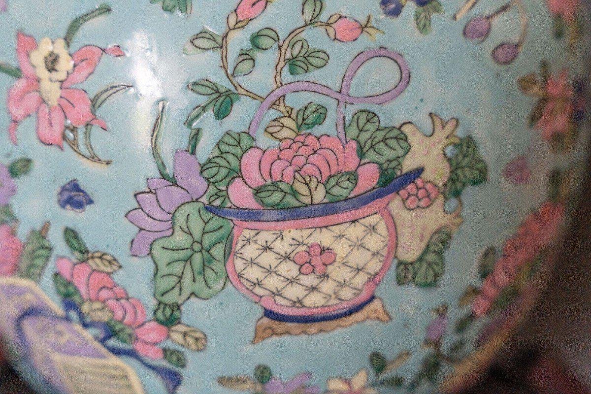 Covered Ginger Pot in 20th Century China Porcelain with Floral Ornamentation