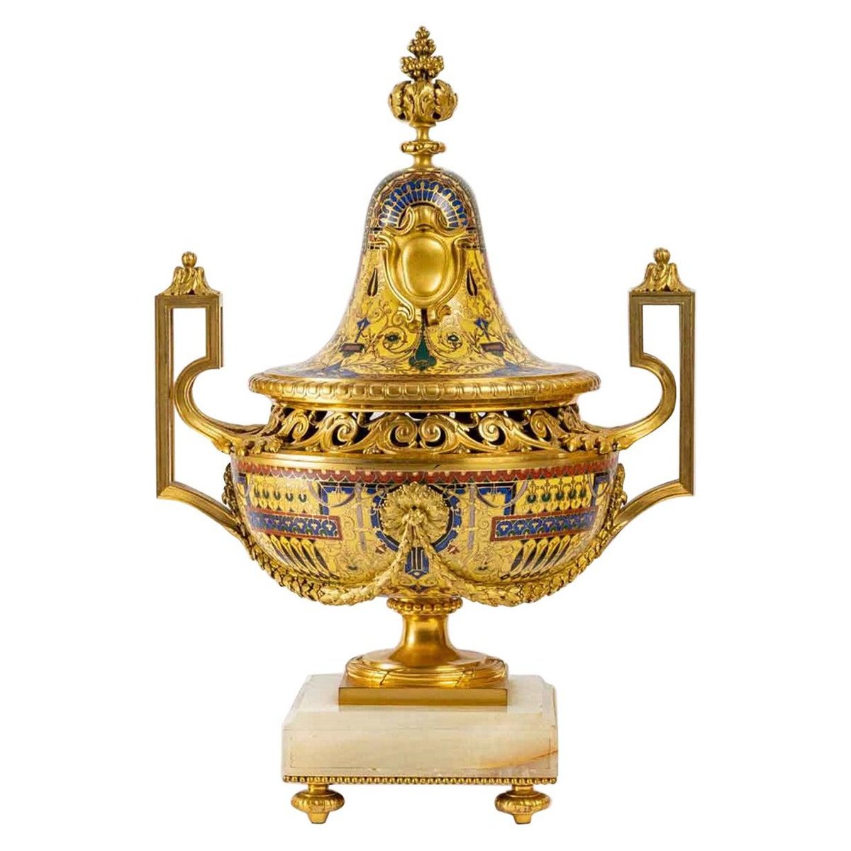 Covered Pot-Pourri Vase with Pompeian Decor