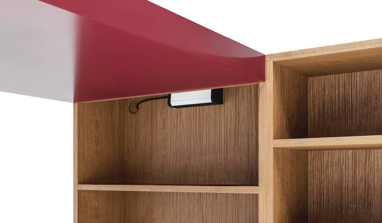 LC16 Bureau desk (office desk)