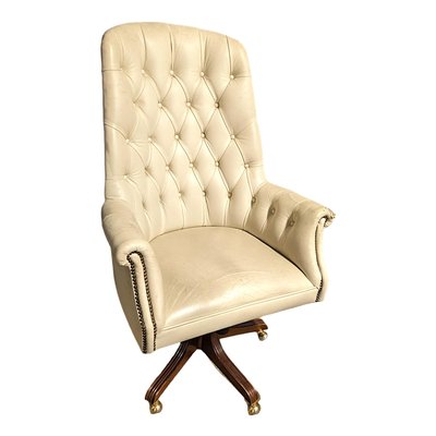 Cream White Capitated Armchair-HLV-1794096