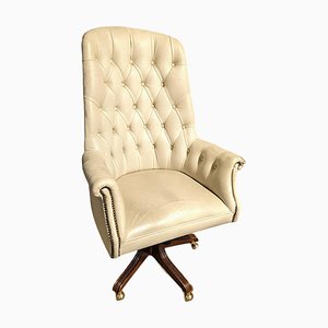 Cream White Capitated Armchair-HLV-1794096