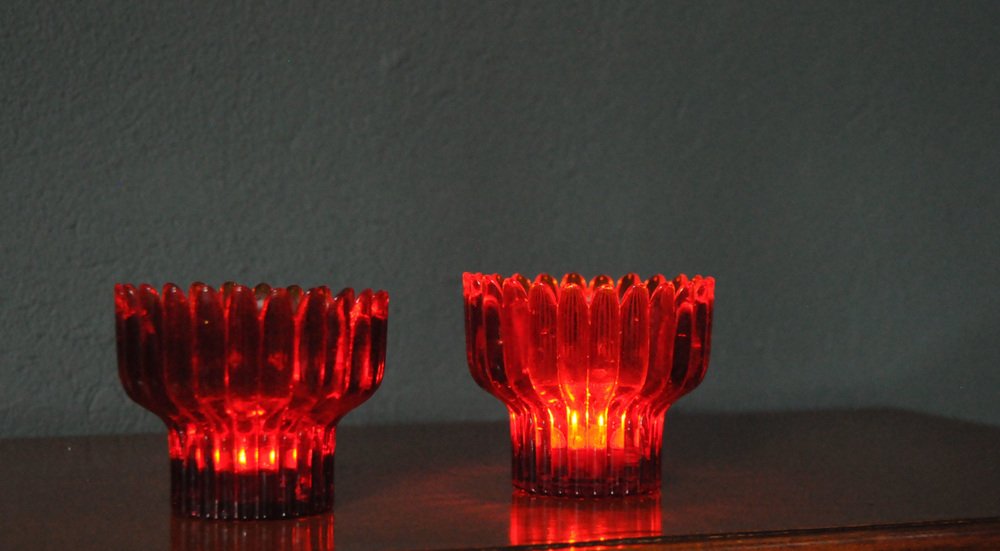 Crown Candleholders in Glass attributed to Sigvard Bernadotte for Lindshammar, 1950s, Set of 2