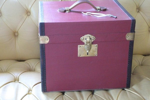 Cube Shape French Red Canvas Trunk, 1930s-YF-1328228