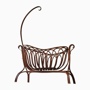 Curved Beech Child's Bed or Crib by Michael Thonet for Gebrüder Thonet Vienna GmbH, Vienna, 1904-QZG-1347865