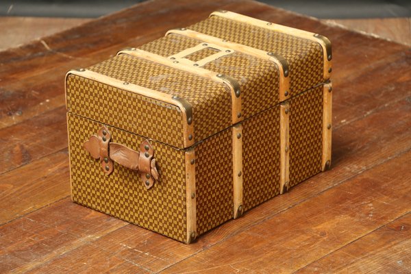 Curved Doll Trunk or Jewelry Box with Checkerboard-EMZ-1220367