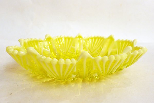 Cut Storage Bowl in Fluorescent Uraline Glass, Early 20th Century-RNR-2043349