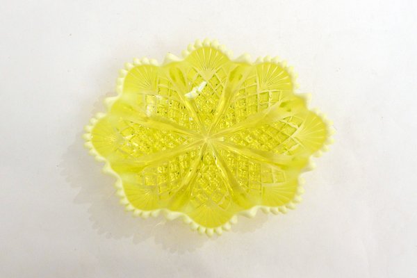 Cut Storage Bowl in Fluorescent Uraline Glass, Early 20th Century-RNR-2043349