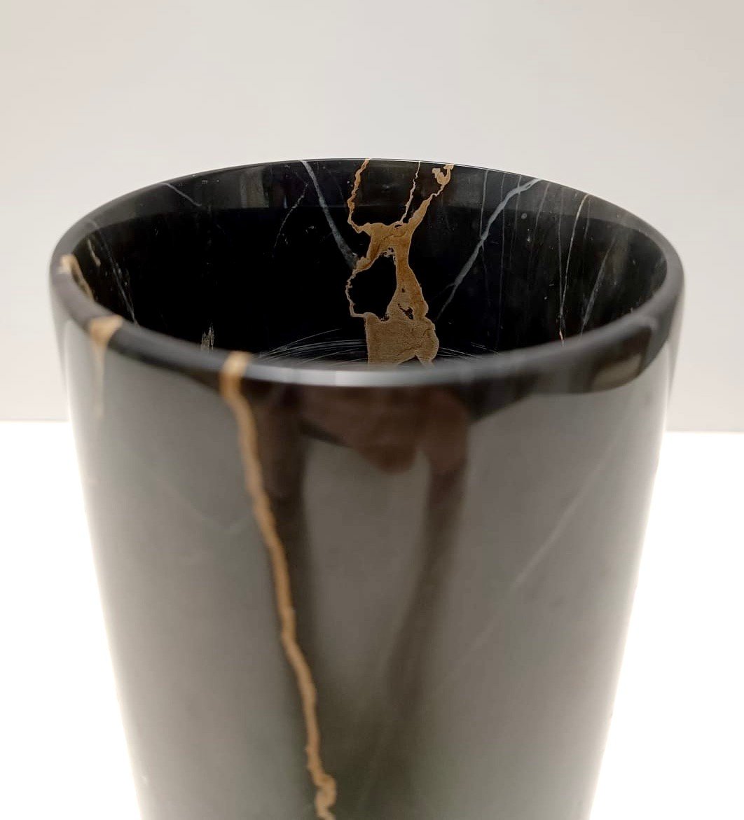 Cylindric Black Portoro Marble Vase in the style of Angelo Mangiarotti, Italy, 1970s