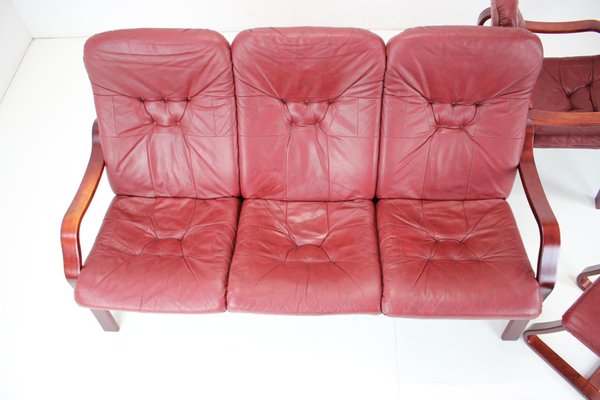 Czechoslovakian Living Room Set in Leather from Ton, 1980, Set of 3-TZ-1262912