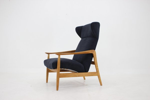 Czechoslovakian Oak Reclining Wing Chair, 1960s-TZ-1314153