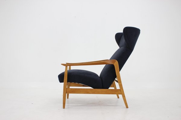 Czechoslovakian Oak Reclining Wing Chair, 1960s-TZ-1314153