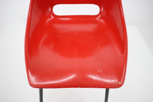 Czechoslovakian Red Fiberglass Dining Chairs, 1960s, Set of 3-TZ-801048