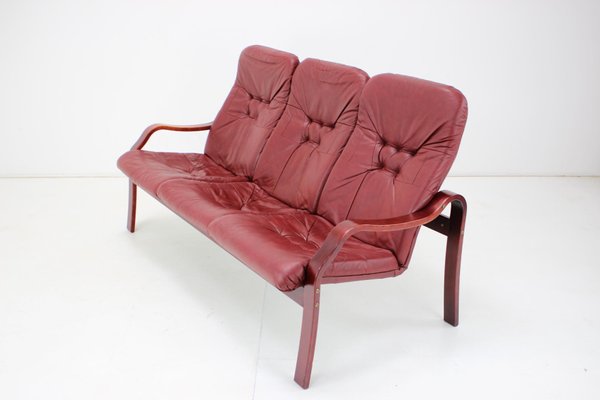 Czechoslovakian Three-Seater Leather Sofa from Ton, 1980-TZ-1262928