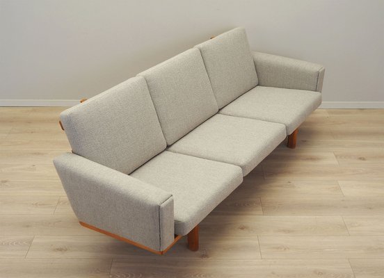 Danish Ash Sofa by Hans J. Wegner for Getama, 1960s-VND-1801151