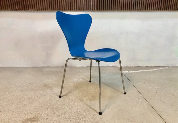 Danish Blue Series 7 3107 Stackable Dining or Desk Chair by Arne Jacobsen for Fritz Hansen, 1955-JP-949112