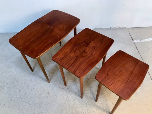 Danish Boat-Shaped Teak Nesting Side Tables, 1960s, Set of 3-JP-971325