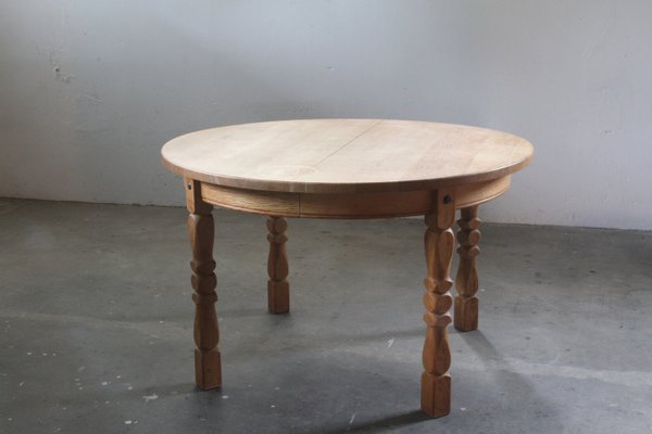 Danish Brutalist Oak Extending Dining Table in the style of Henning Kjærnulf, 1960s-QNP-2027726