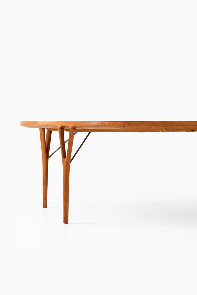 Danish Dining Table Produced by Helge Vestergaard Jensen for Peder Pedersen