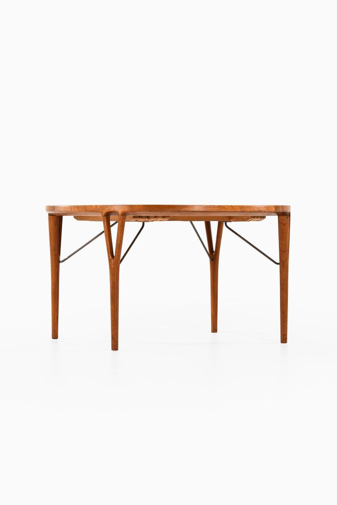 Danish Dining Table Produced by Helge Vestergaard Jensen for Peder Pedersen