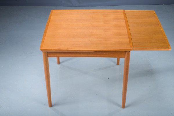 Danish Extendable and Reversible Side Table in Teak by Poul Hundevad for Hundevad & Co., 1960s-ZZH-1250511