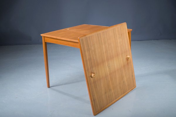 Danish Extendable and Reversible Side Table in Teak by Poul Hundevad for Hundevad & Co., 1960s-ZZH-1250511