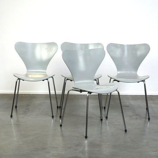 Danish Grey Butterfly Chairs from Fritz Hansen, 1984, Set of 4