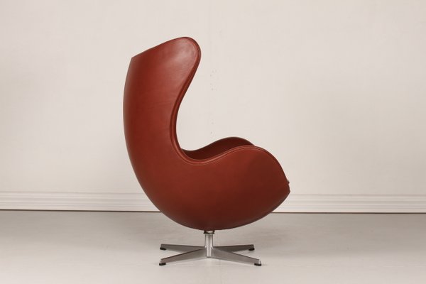 Danish Model 3316 Egg Chair in Leather by Arne Jacobsen for Fritz Hansen, 1969-QQ-1357214