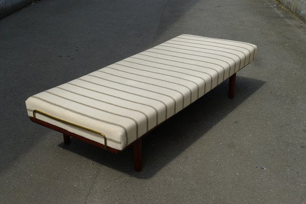 Danish Model GE-19 Teak Daybed with Brass Rail by Hans J. Wegner for Getama, 1950s-VRE-981779