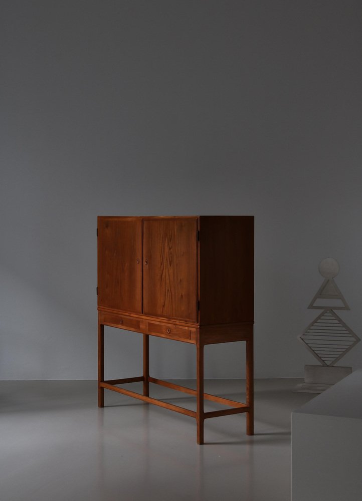 Danish Modern Cabinet in Elm and Pinewood attributed to Børge Mogensen for FDB, 1940s, Set of 2