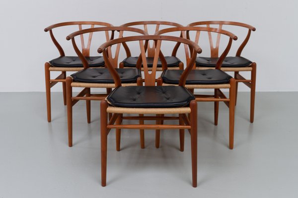 Danish Modern CH24 Wishbone Chairs in Cherrywood by Hans J. Wegne for Carl Hansen & Søn, 1990s, Set of 6-WIX-1599793