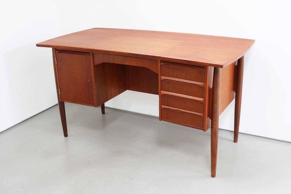 Danish Modern Concave Form Free-Standing Teak Desk, 1970s-FJP-1771559