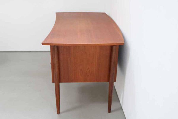 Danish Modern Concave Form Free-Standing Teak Desk, 1970s-FJP-1771559