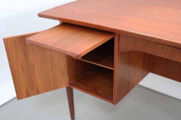 Danish Modern Concave Form Free-Standing Teak Desk, 1970s-FJP-1771559