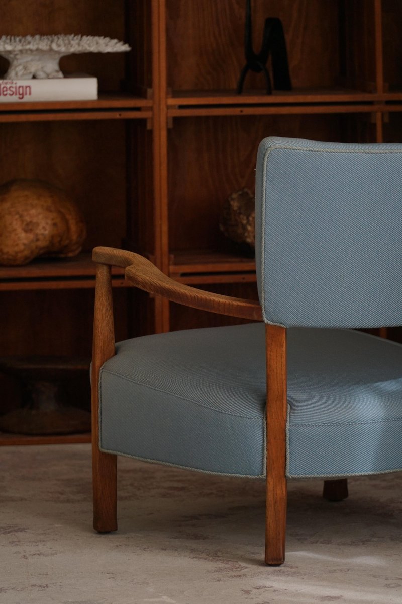 Danish Modern Curved Lounge Chair in Oak attributed to Viggo Boesen, 1950s