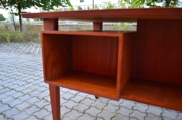 Danish Modern Desk in Teak by Henning Jorgensen for Fredericia Mobelfabrik, 1960-UF-1371037